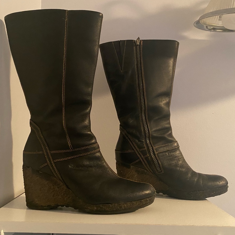 Timberland leather wedge boots